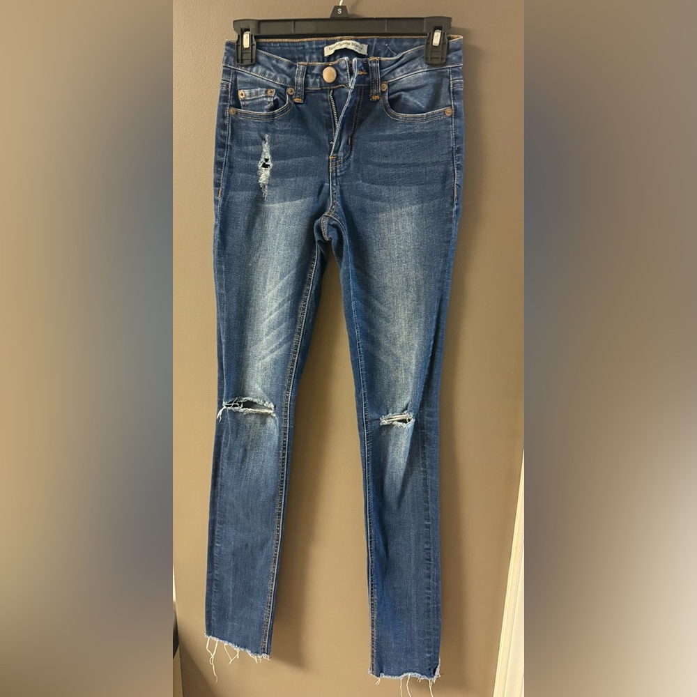 Twentyone Black by Rue21 Distressed Blue Women's Jeans